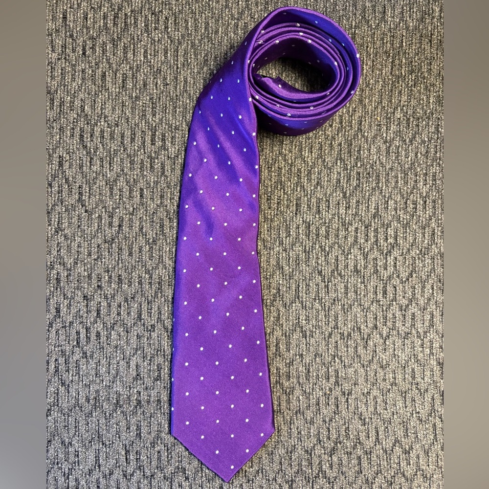 NWOT Lauren Ralph Lauren Purple Polka Dot Men’s Silk Tie